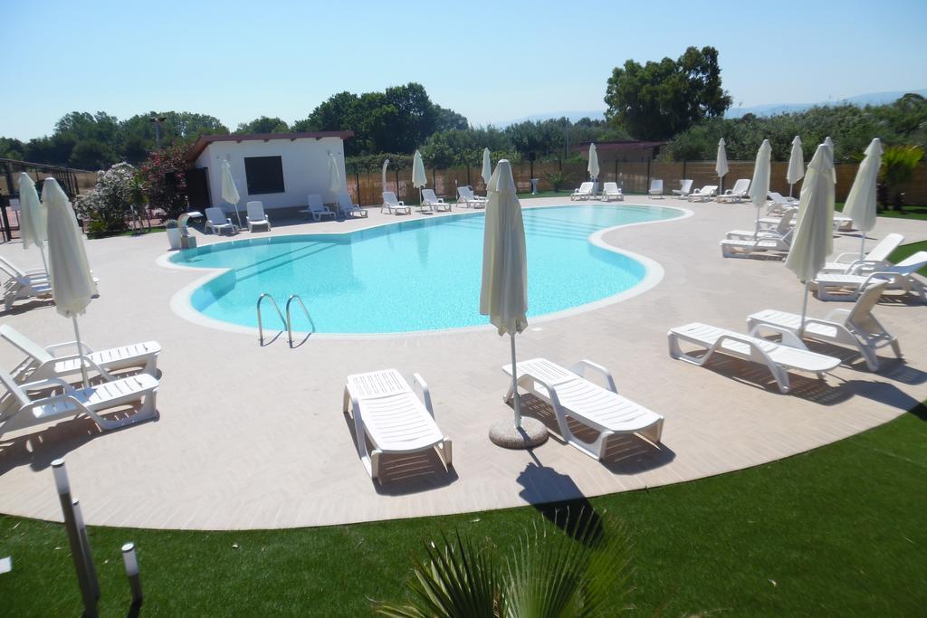 Camping Villaggio Riviera Foce Varano Exterior foto